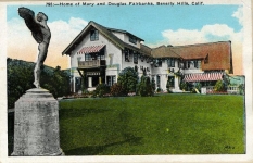 1922 - Pickfair postcard