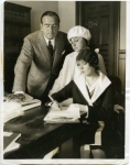 Mary Pickford signs papers to become her niece Gwynne's official guardian after Charlotte's death - 1928 