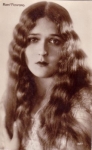 Mary Pickford without her curls - 1925