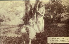 Mary Pickford and Harold Lockwood in Hearts Adrift - 1914