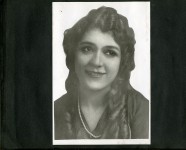 Mary Pickford Fan Scrapbook 1917-1919 p.23 -  