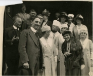 WWI Liberty bonds drive -- Charles L. Smith, president Smith Bros. bookstore, Oakland, Calif.; Mary Pickford and nurses - 1918 
