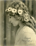 Mary Pickford portrait by Hartsook - 1916 